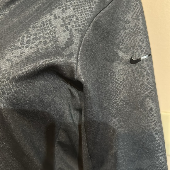 Nike Therma-Fit Black Outerwear - Picture 3 of 3